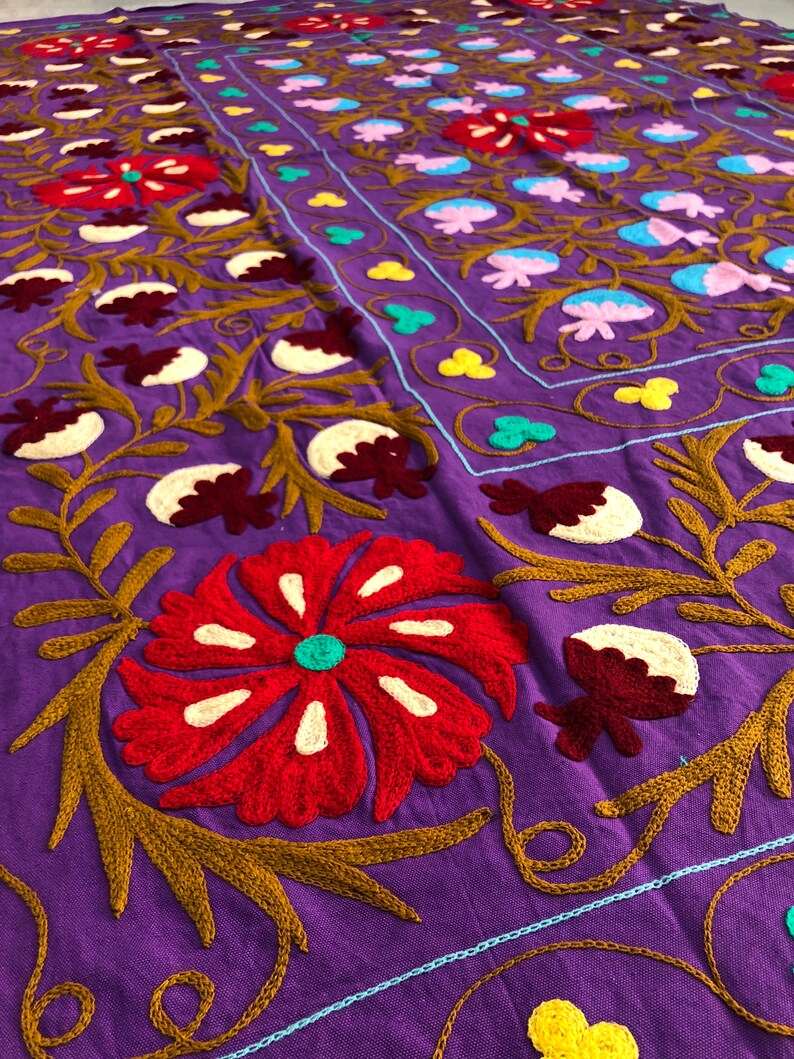 Beautiful Suzani Bedspread, Indian Handmade Cotton Linen Bedsheet