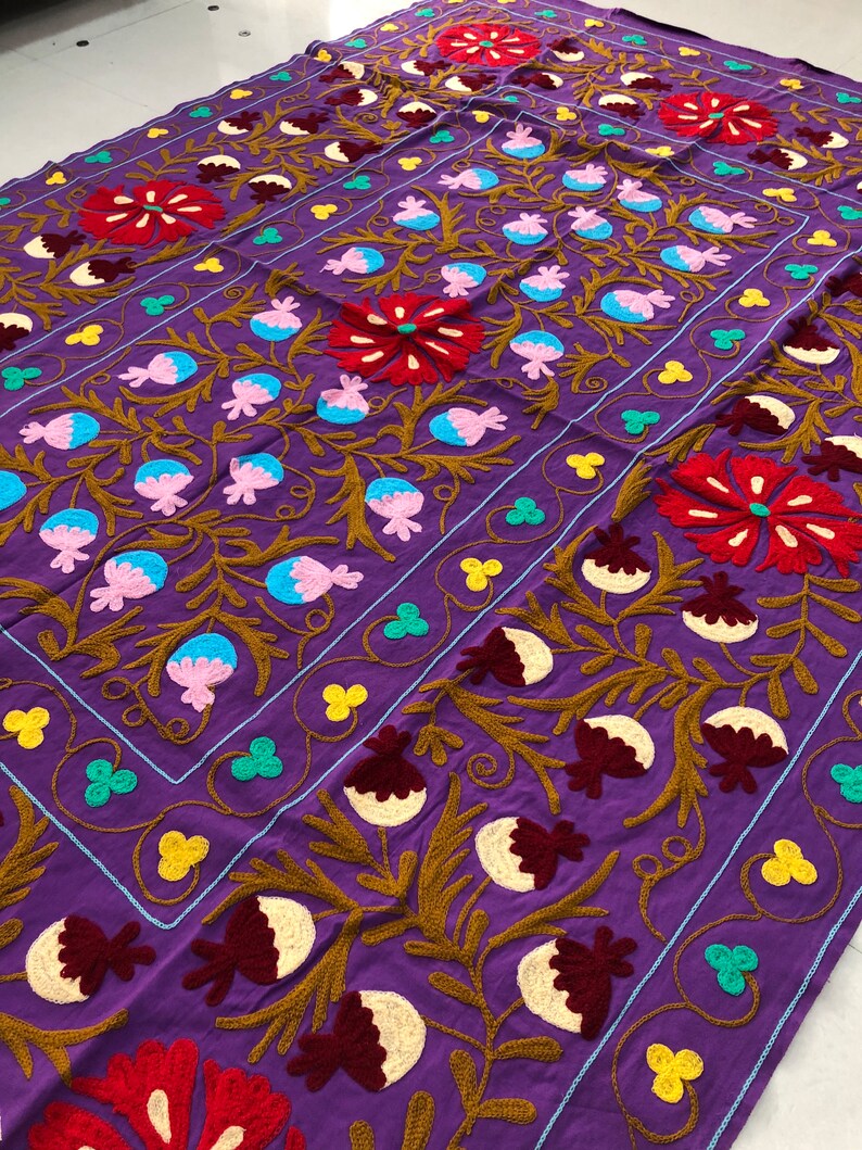 Beautiful Suzani Bedspread, Indian Handmade Cotton Linen Bedsheet