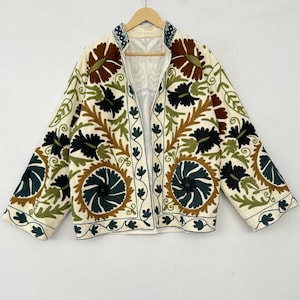 Handmade Suzani Embroidery Jacket, Winter Wear Jacket Coat, Womens Coat, Suzani Short Jacket, TNT Fabric Suzani Jacket, Robe, Gift For Her