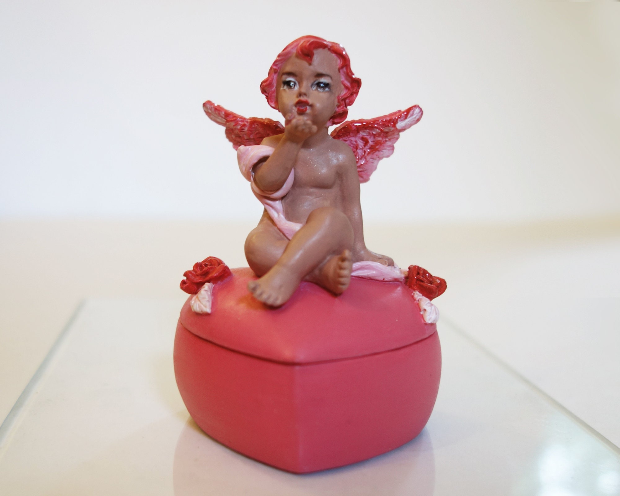 Ange Pop Cheri Macaron Rose Decor Art Design Petite Statue Amour Ecrin Coffret Cœur Romantique Moder