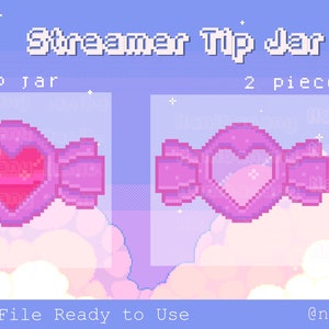 Puede incluir: Dos iconos de tarro de propinas de caramelo en pixel art rosa con forma de corazón en el centro. El texto "Streamer Tip Jar" y "Tip Jar" están en la parte superior de la imagen. El texto "2 piezas" está en el medio de la imagen. El texto "PNG File Ready to Use" está en la parte inferior de la imagen. El texto "@nanibanany" está en la parte inferior derecha de la imagen.