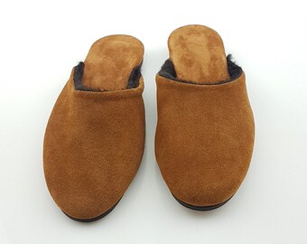 Handmade Moroccan Leather Slippers: Dark Clay Camel Fur Lined
