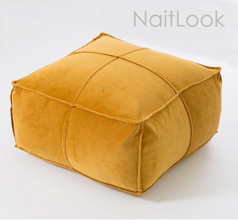VELVET POUF