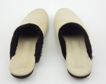 Handmade Moroccan Leather Slippers: Light Beige Shearling-Lined Mules