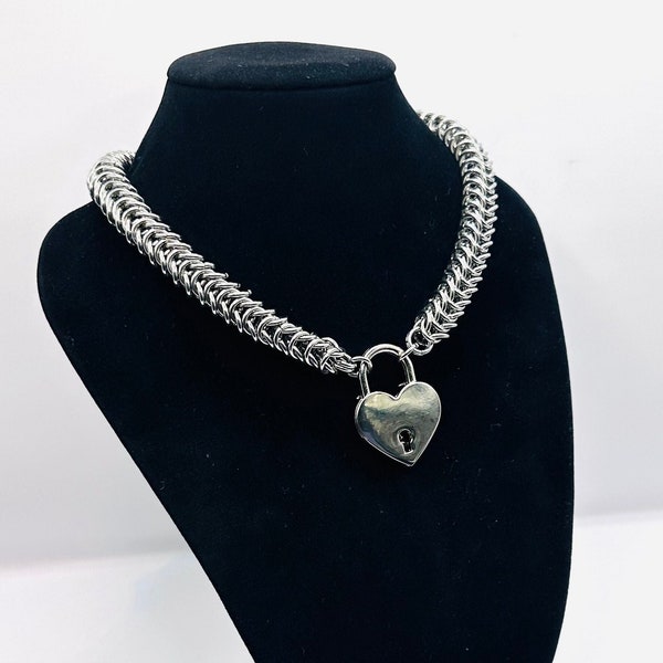 Collier ras de cou avec cadenas coeur en cotte de mailles, collier avec pendentif coeur en forme de boîte, cotte de mailles en acier inoxydable, grosses maillons, collier cadenas