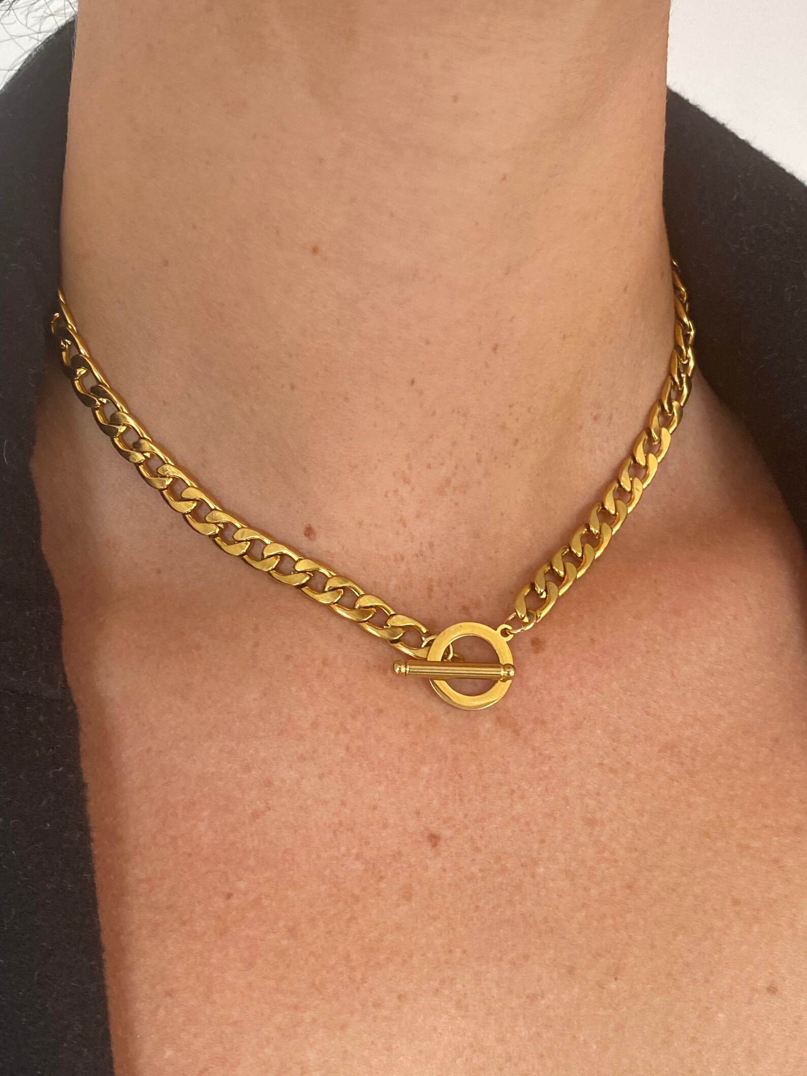 T- Bar Pendant On Link Chain