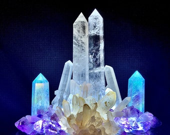 QUARTZ NIGHT LAMP, Blessed,See pictures and video