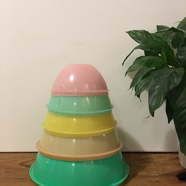 Vintage, Tupperware, Wonderlier, Pastel, Nesting Bowls, Mixing Bowls, Retro Kitchen,