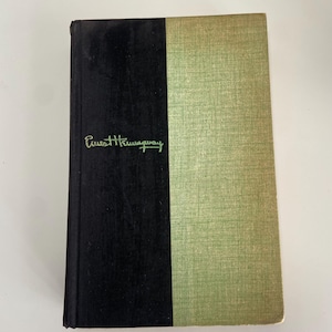 A Farewell to Arms by ERNEST HEMINGWAY, Vintage Book, Ernest Hemingway, War story, Love story,