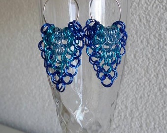 Chainmaille earrings blue