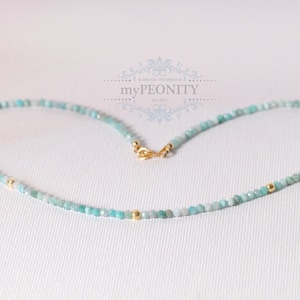 Delikat halsband tillverkat av amazonit ädelsten, guld eller silver, turkos sommarsmycken surfhalsband amazonit, minimalistiskt halsband, TKg-001 Vergoldet 40 cm