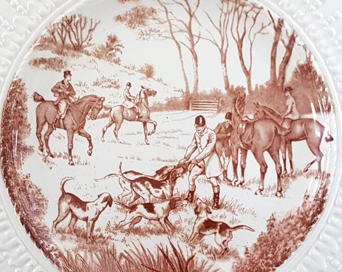 Royal Cauldon THE KILL Hunt Brown Dinner Plate
