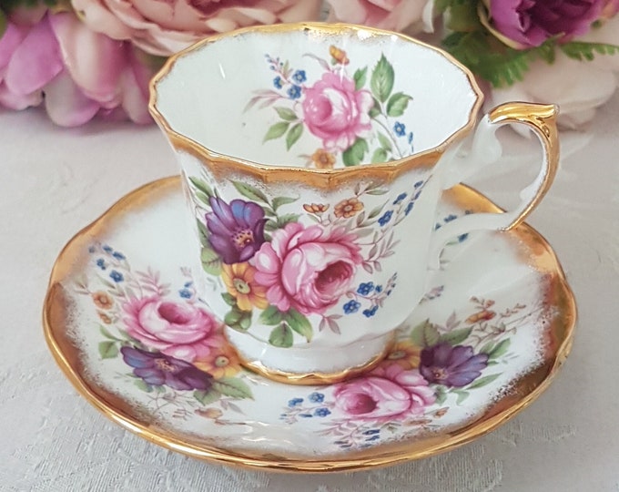 Tea Cup and Saucer, Vintage Taylor & Kent Elizabethan, Fine Bone China, Pink Roses, Floral Bouquets, Made in England