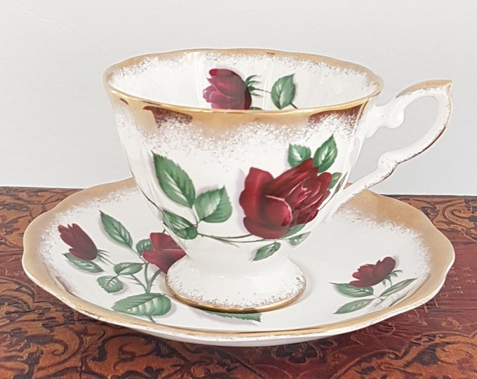 Royal Standard Bone China RED VELVET Roses Tea Cup and Saucer, Made in England