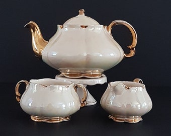 Ellegreave Teapot Milk Jug and Sugar Bowl Set, Full Size, 6 Cup Vintage Tea Pot, Pearlized Glaze, Ellegreave 1783, Burslem England