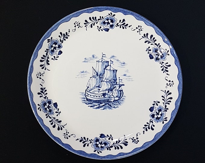 Johnson Brothers HOLLAND Blue Scenes, Dutch Theme Blue Transferware on White Ironstone, Sets of 2 Vintage Dinner Plates, 10 Inch