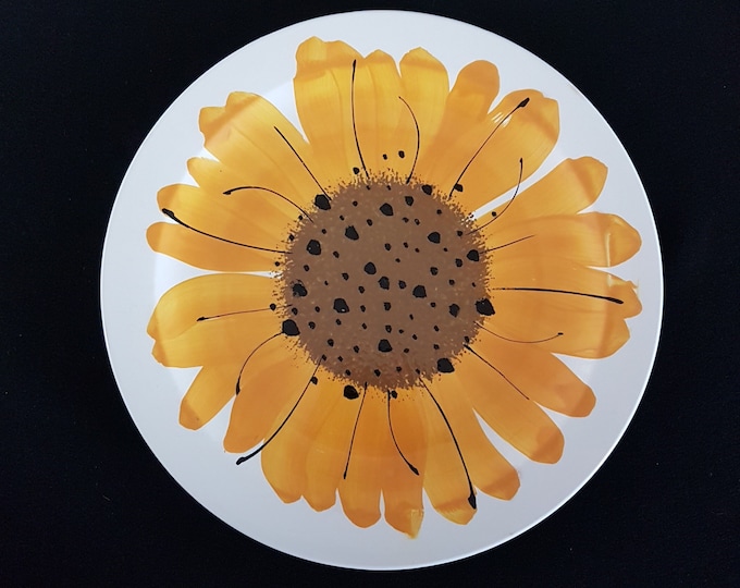 Vera Neumann Hand Painted Sunflower Dinner Plates, 4 Available, Island Worcester, Made in Jamaica, 1960s