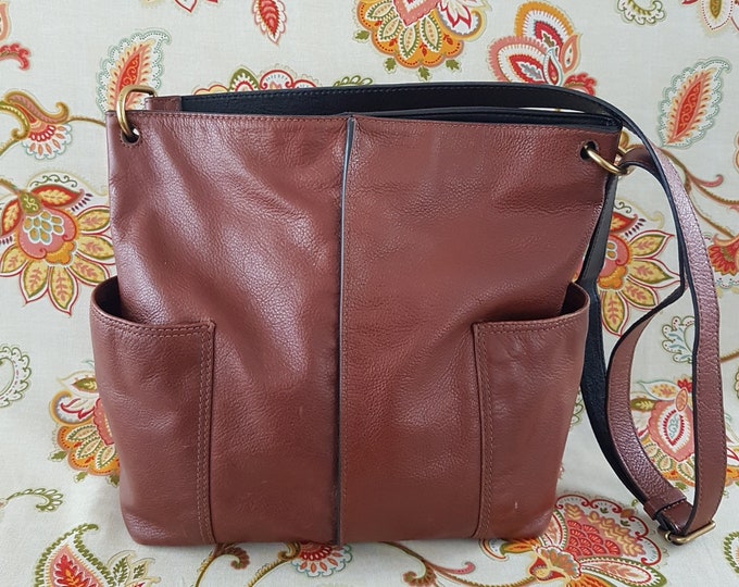 Vintage FOSSIL Brown Leather Shoulder Bag, Adjustable Strap, Crossbody Bag, 2 Deep Outside Pockets