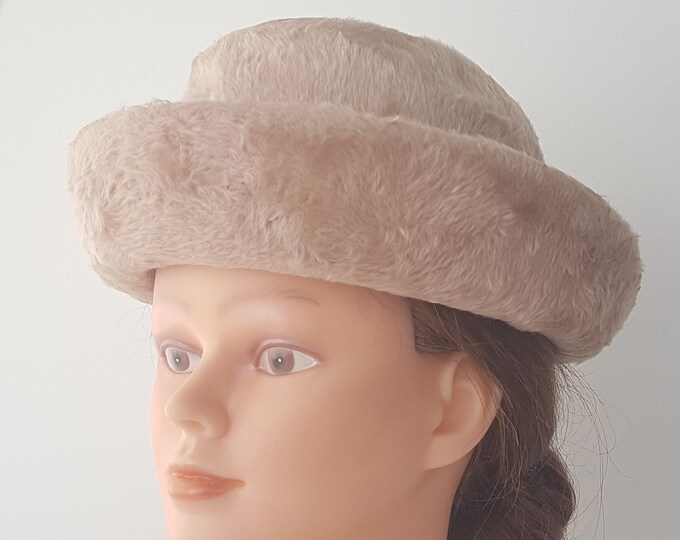 Vintage Beige Cloche Hat, Upturned Brim, Made in Northern Ireland, 20.5" or 52cm