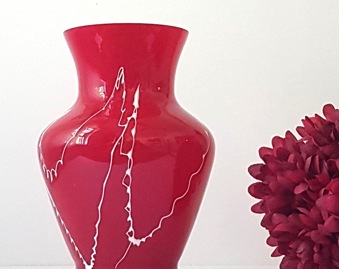 Red Glass Flower Vase, Art Glass, White Applied Glass, Squiggly Lines