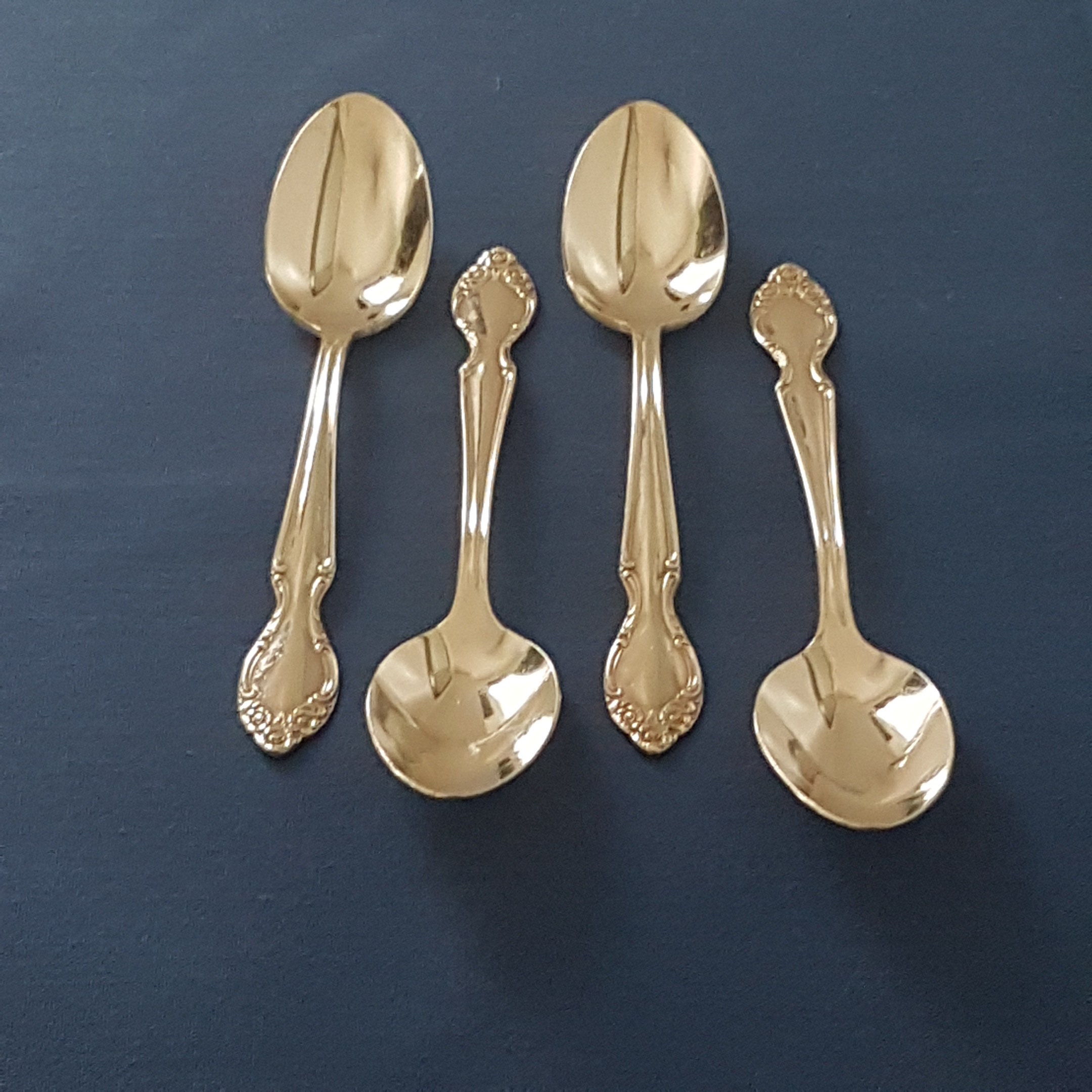 16 pc. Wm Rogers & Rogers Bros Silvery Mist 1955, Flatware for 4 Place ...