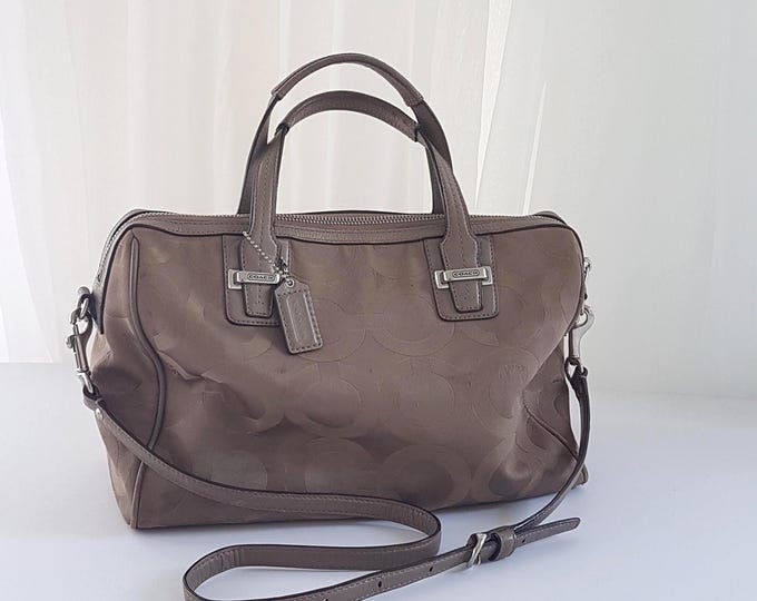 Vintage COACH Tan Signature Taylor OP Art Satchel G1373-F25503 with Shoulder Strap