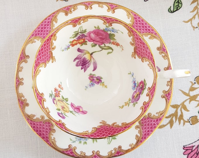 Aynsley Tea Cup and Saucer in WILTON Pink Pattern, Vintage English Bone China