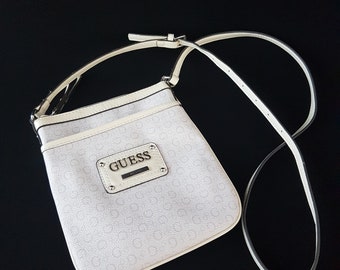 Vintage GUESS 1981 Signature Cream Beige Crossbody Bag