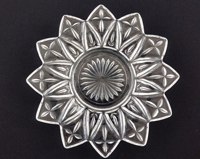 Vintage Federal Glass PETAL Clear Glass Side Plates, Sets of 4, 6.5 inch, Pressed Glass, 1960s