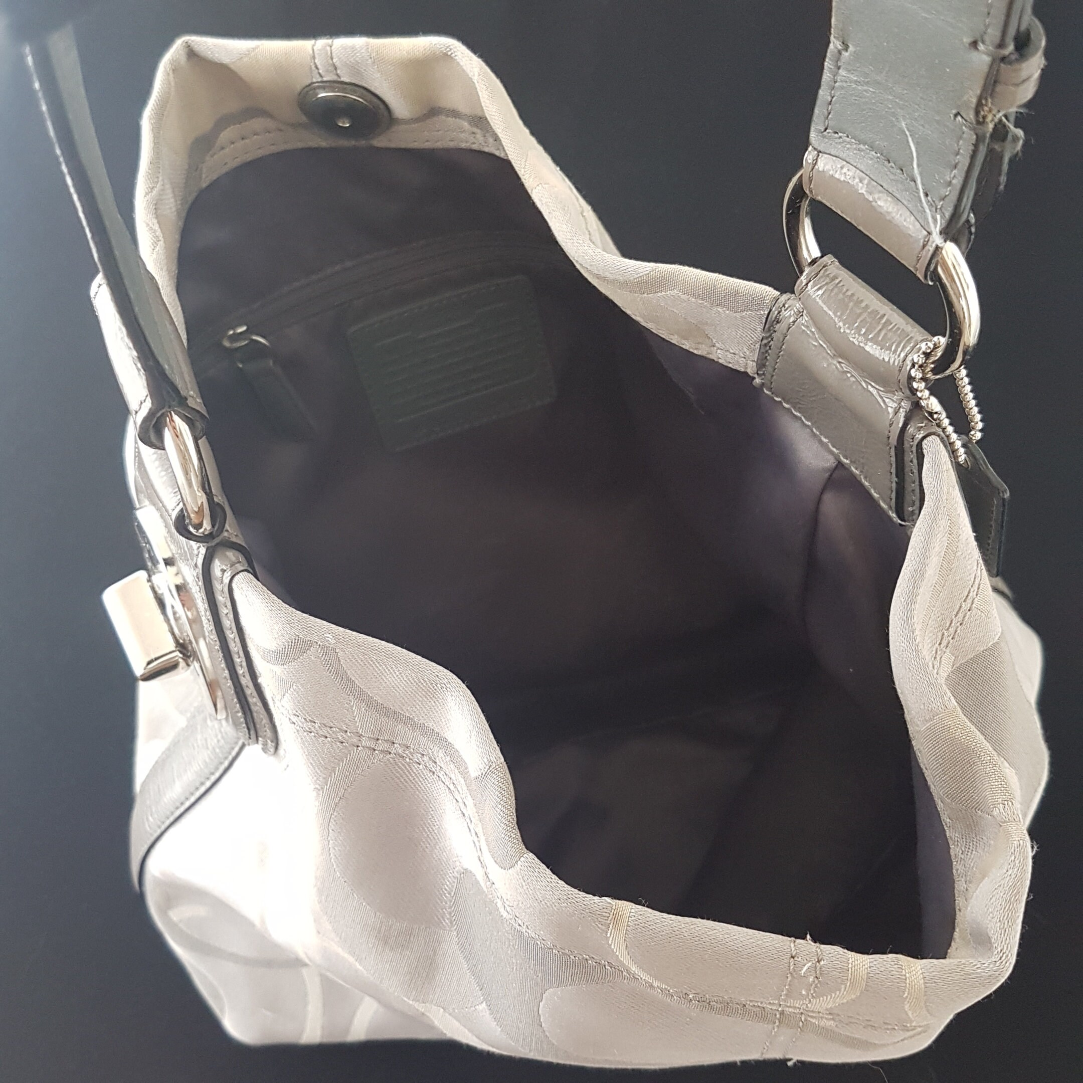 Vintage COACH Penelope Optic Silver Grey Shoulder Bag, COACH Vintage COACH Penelope Optic Silver Grey Shoulder Bag, COACH