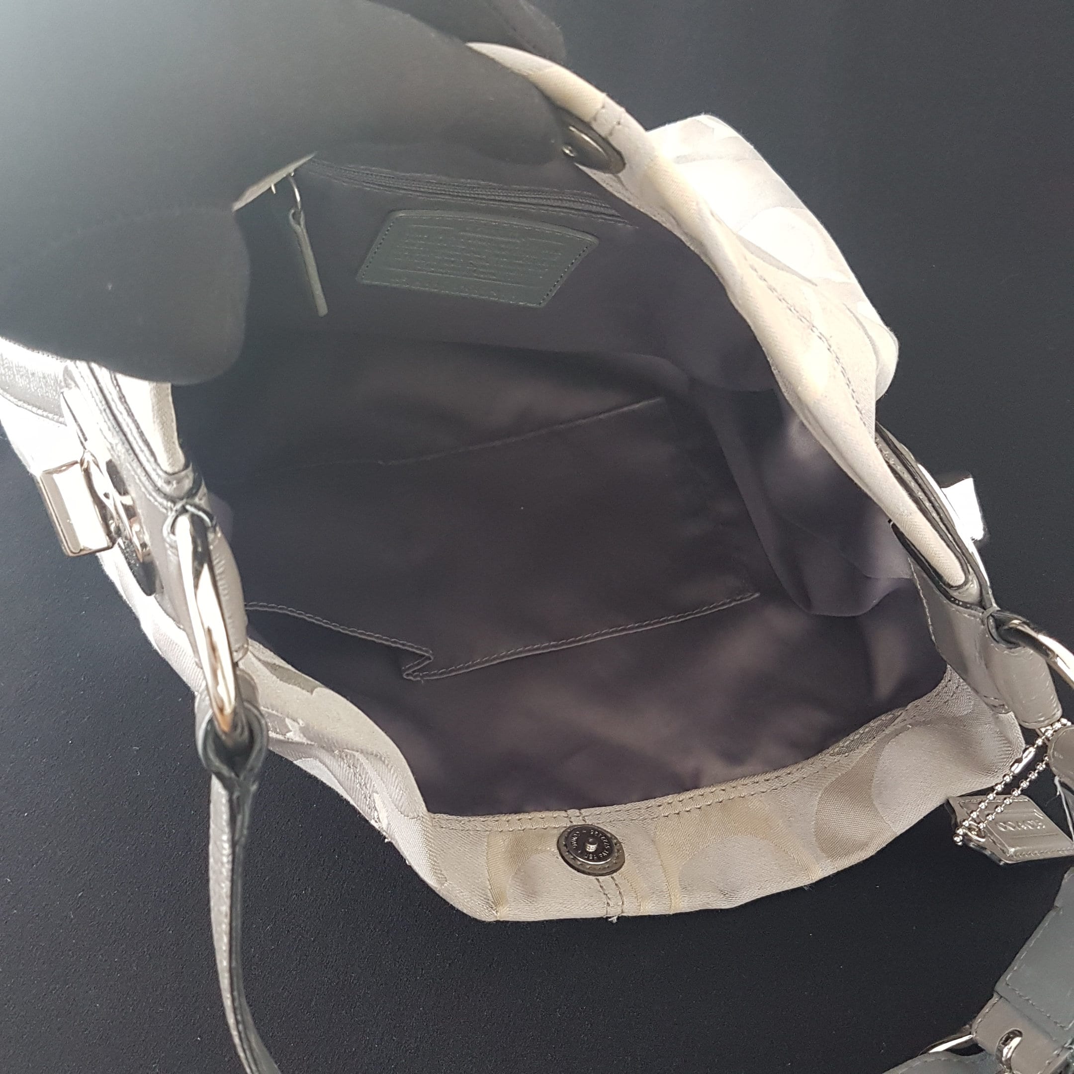 Vintage COACH Penelope Optic Silver Grey Shoulder Bag, COACH Vintage COACH Penelope Optic Silver Grey Shoulder Bag, COACH