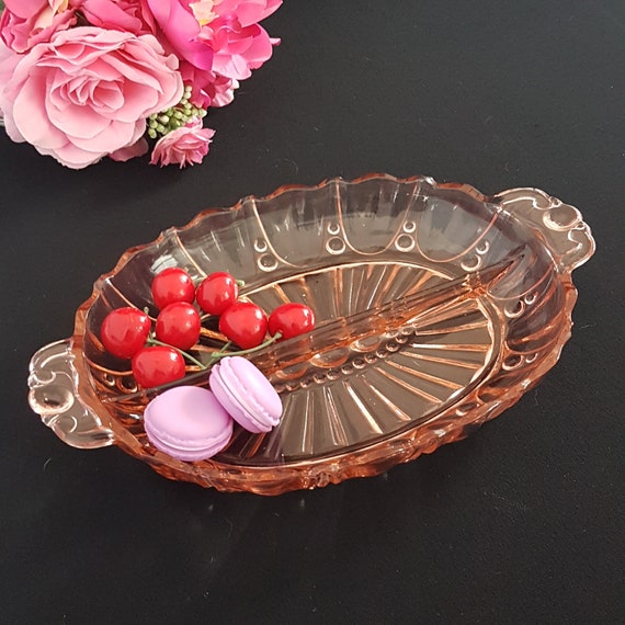Anchor Hocking Oyster and Pearl Pink Depression Glass Divided Relish Serving Dish