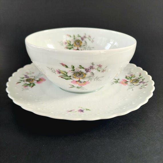 Vintage Limoges Georges Boyer Gravy Boat Attached Underplate Eglantine Pattern Made France