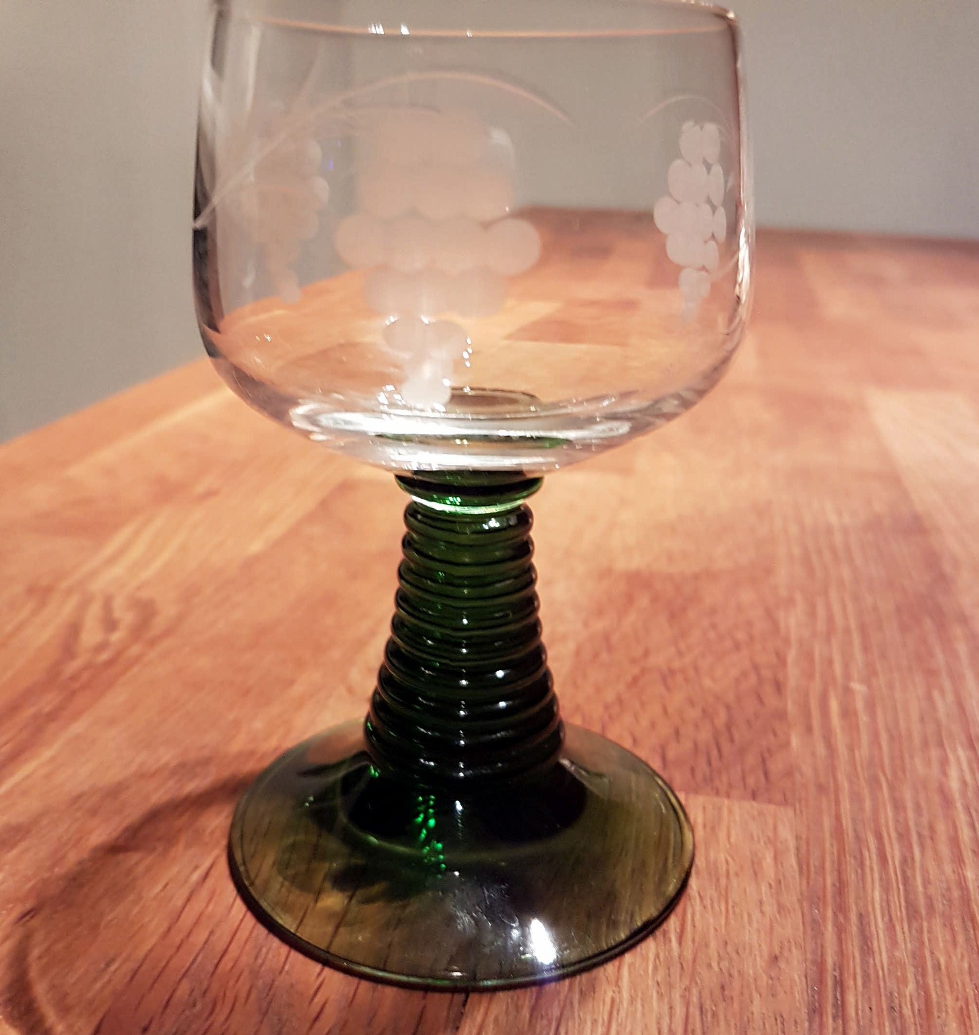 Set of 5 Ribbed Stem Etched Grape Design Wine Glasses (1970s) - FREE SHIPPING