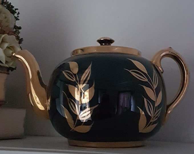 Vintage Black Sudlow Teapot, 8 Cup Large Size, Gold Gilt Leaf Motif, Brown Betty, Made in England, Mid Century Afternoon Tea, 1950s