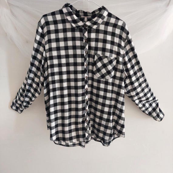 Maurices Black and White Buffalo Plaid Flannel Shirt Long Sleeve Button Up Shirt XXL