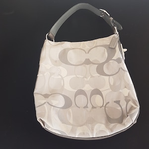 Vintage COACH Penelope Optic Silver Grey Shoulder Bag, COACH Signature G1171-F17476