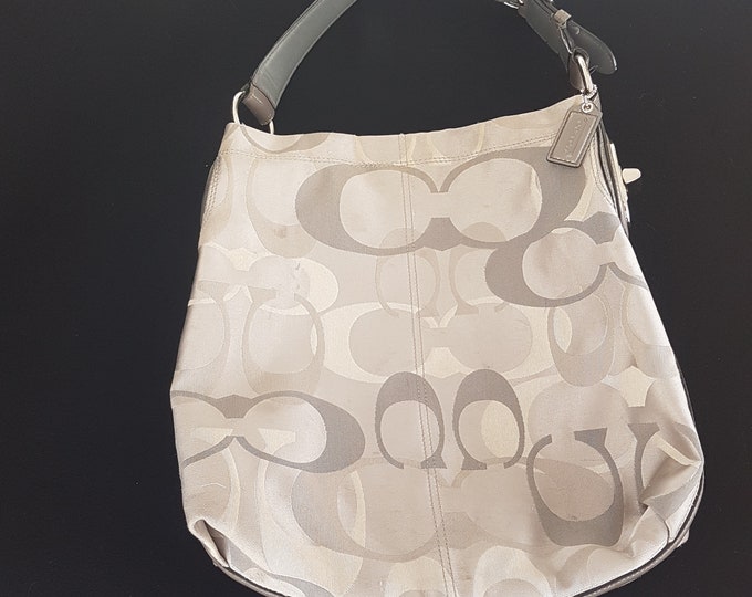 Vintage COACH Penelope Optic Silver Grey Shoulder Bag, COACH Signature G1171-F17476