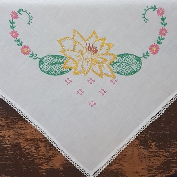 Vintage Hand Embroidered Table Topper: Floral Accent Cloth (33 x 33 inch)