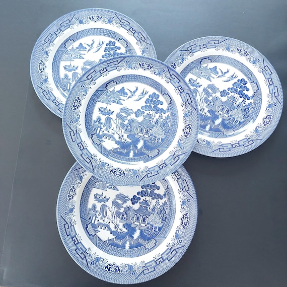 Set of 4 Vintage Blue Willow Chinoiserie Transferware Dinner Plates