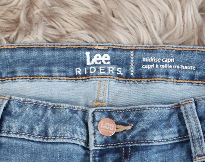 Lee Riders Midrise Capri Womens 18M Denim Pants