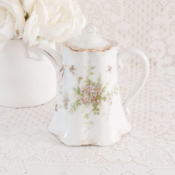 Antique Theodore Haviland Limoges Teapot Schleiger 146 Apple Blossom Scalloped 5-Inch Pot