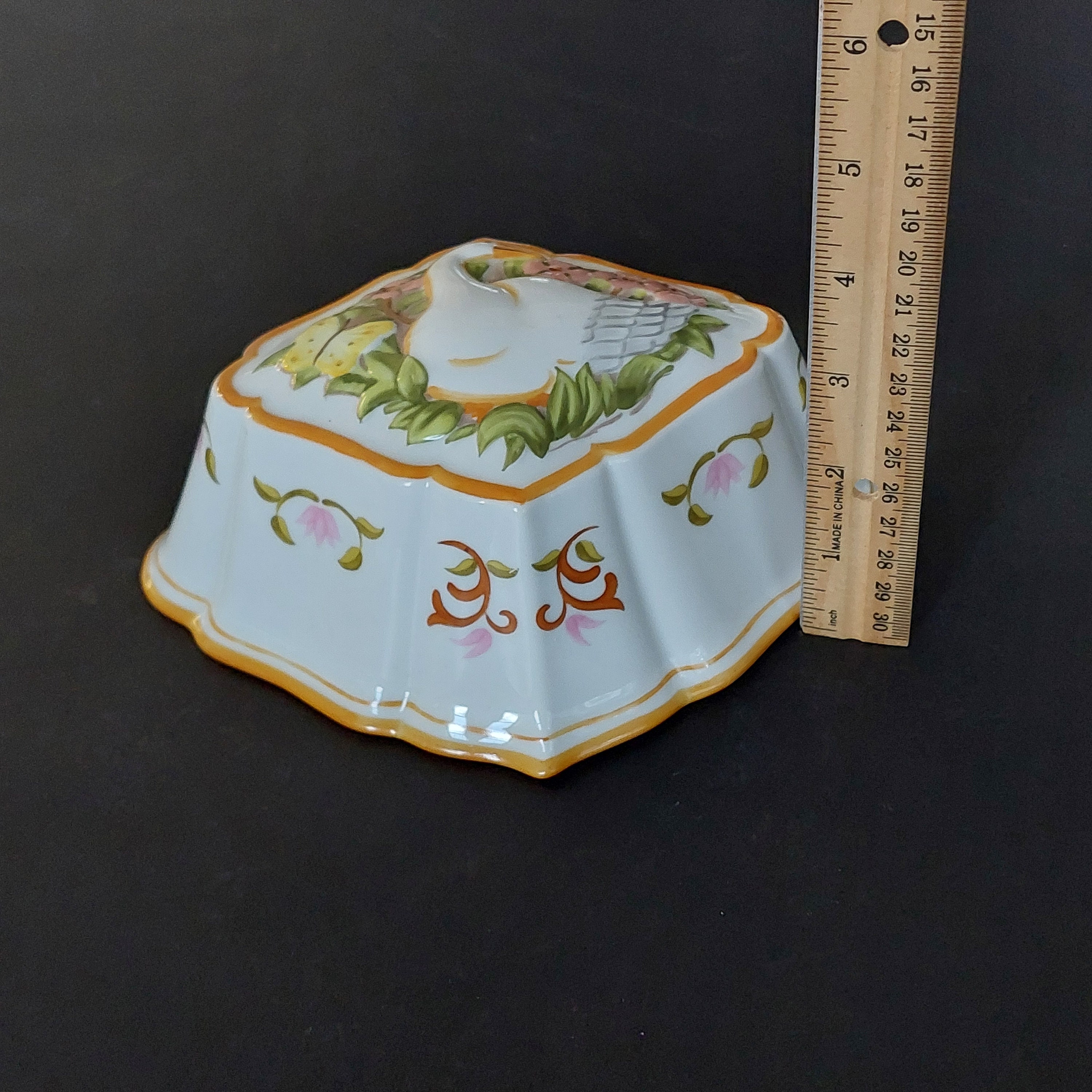 Ceramic Jello Gelatin Salad Mold, White Goose Duck, Le Cordon Bleu, The Franklin Mint 1986, Wall