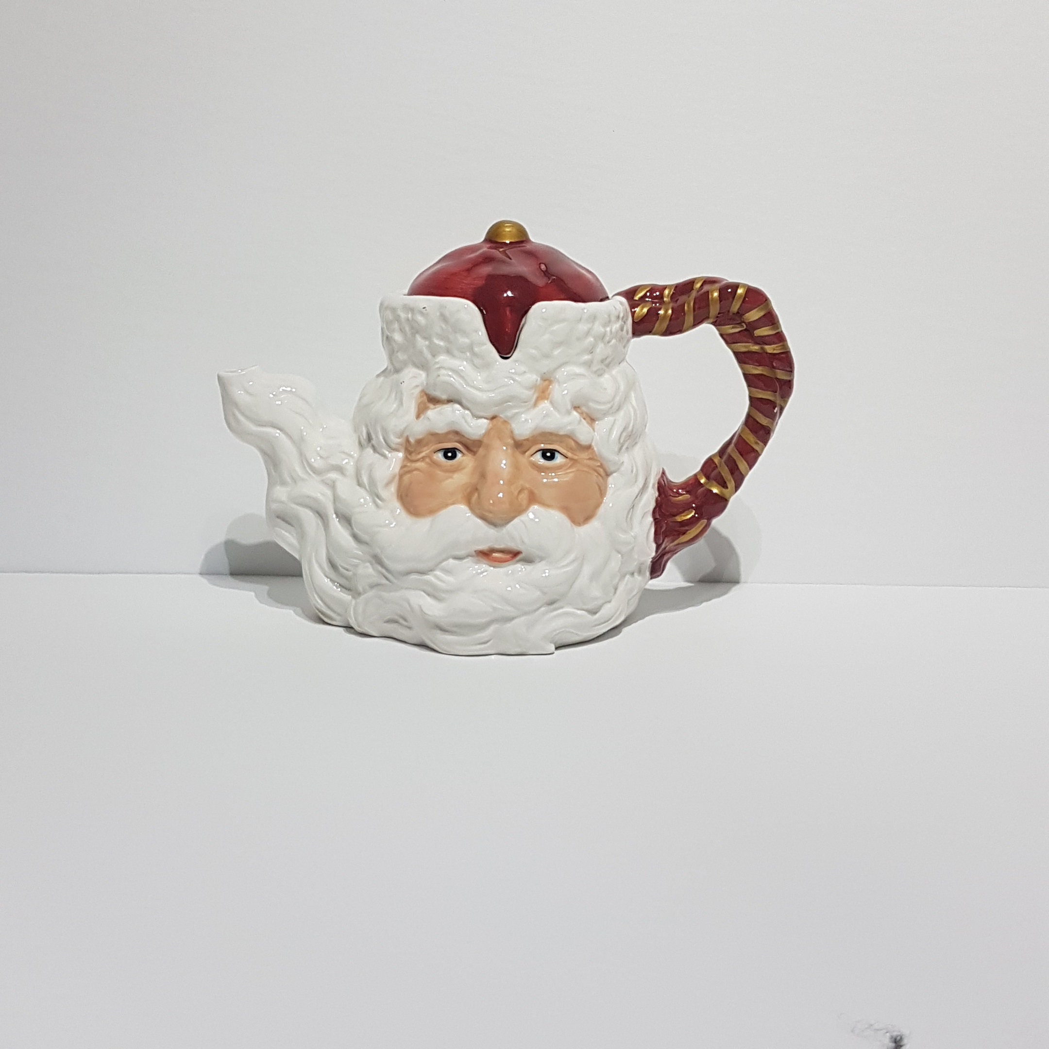 Santa Claus Teapot, Christmas Teapot, Christmas Table Decor, Santa