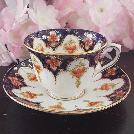 Royal Albert Crown China Tea Cup & Saucer Pattern 4692 Imari Style