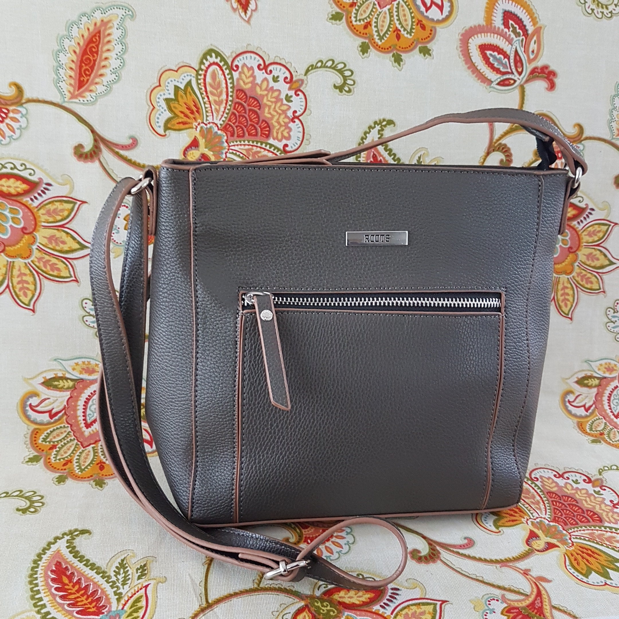 Vintage ROOTS Leather Crossbody Bag, Adjustable Shoulder Strap