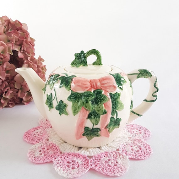 Vintage Otagiri Mary Ann Baker Ivy Teapot with Pink Ribbon Bow