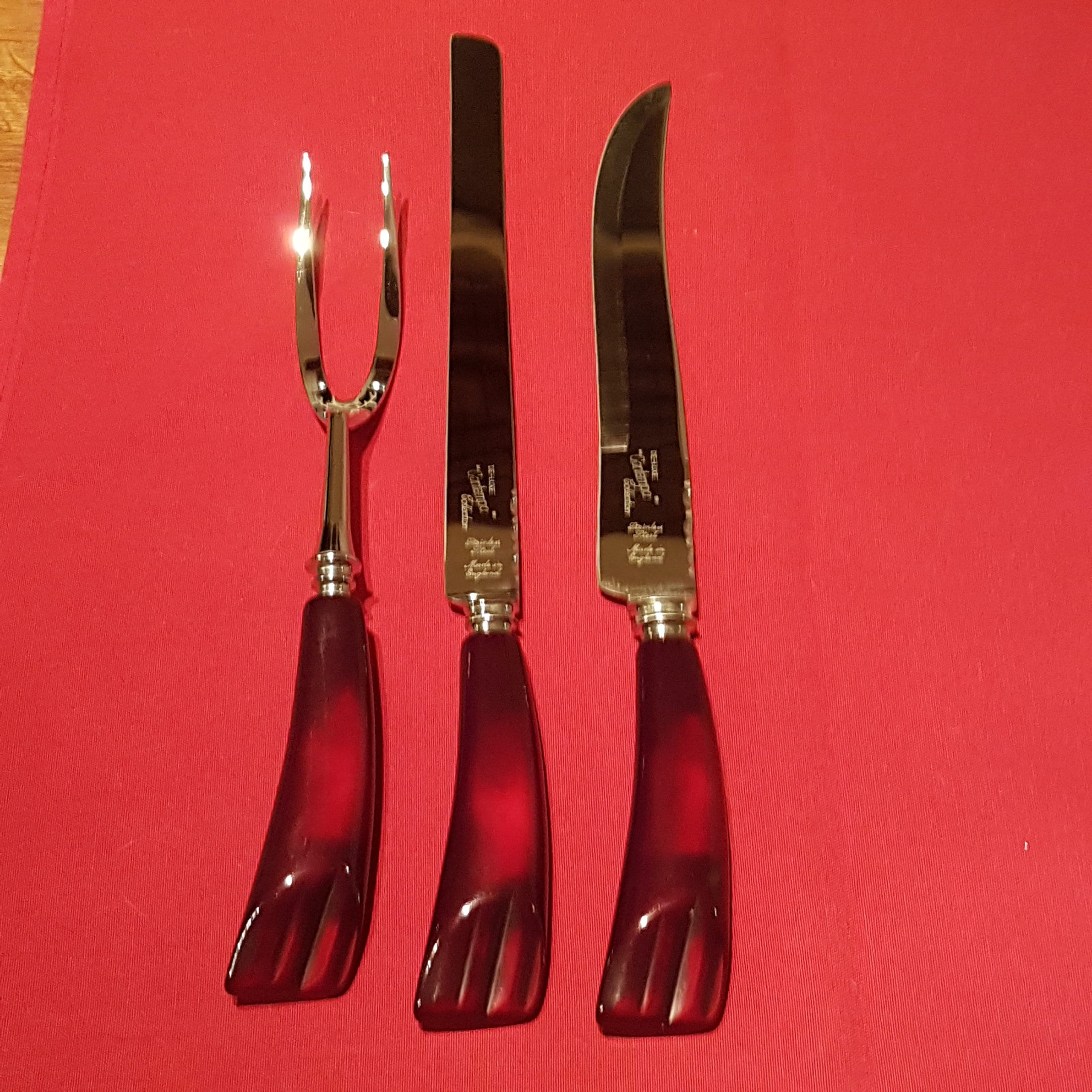 Vintage GloHill 3 piece Meat Carving Set, Turkey Carving Set, MCM Red