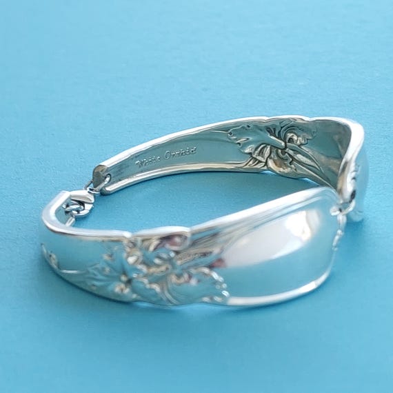 Vintage White Orchid Spoon Bracelet - Handcrafted 1953 Oneida Silverware Jewelry