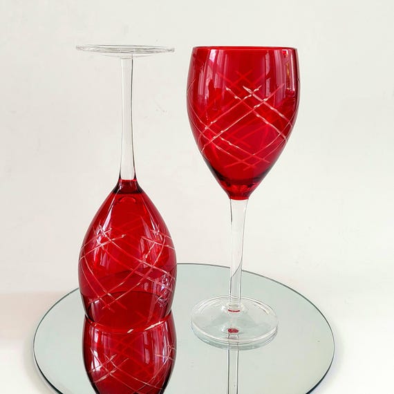 Pier 1 Imports Diamond Etched Tartan Ruby Red Nine Inch Balloon Wine Glasses Pair